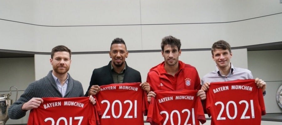 Xabi Alonso, Boateng, Javi Martínez y Müller firman su renovación con el Bayern Xabi Alonso, Boateng, Javi Martínez y Müller firman su renovación con el Bayern