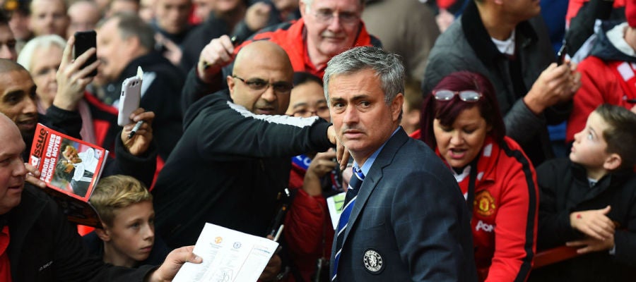 Mourinho, en Old Trafford Mourinho, en Old Trafford