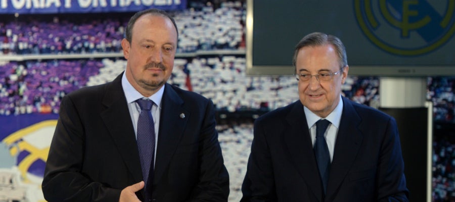 Rafa Benítez, junto a Florentino Pérez el día de su presentación Rafa Benítez, junto a Florentino Pérez el día de su presentación