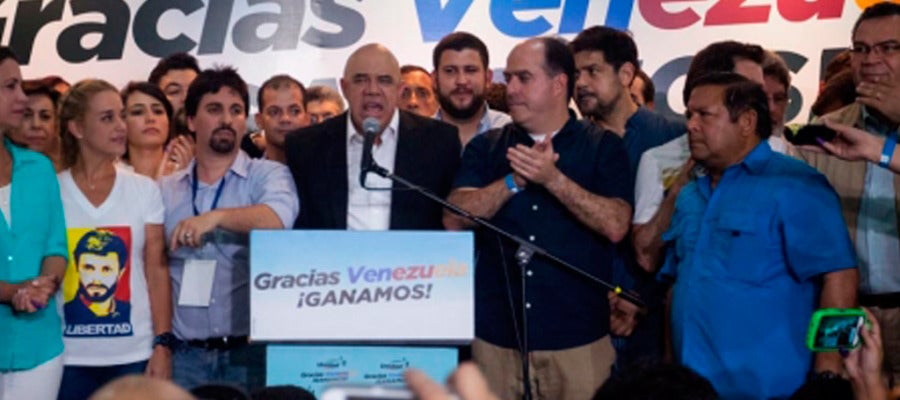 Miembros de la MUD tras ganar las elecciones Miembros de la MUD tras ganar las elecciones
