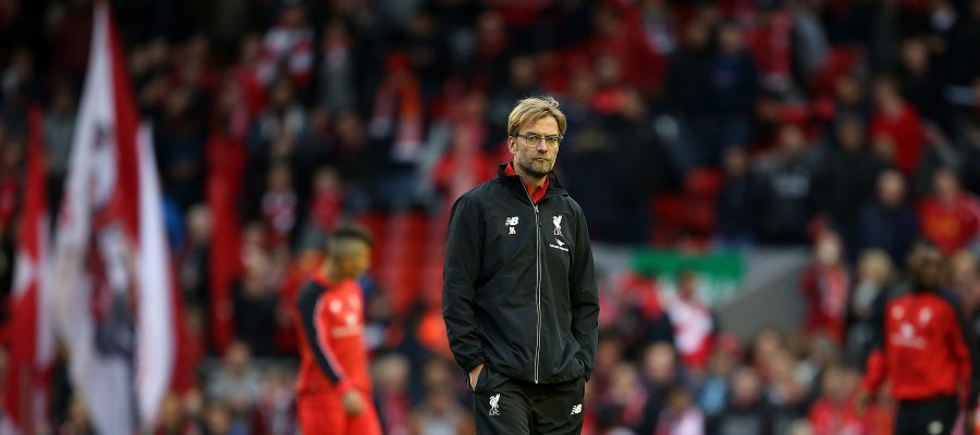 Jürgen Klopp, pensativo tras empatar frente al Southampton Jürgen Klopp, pensativo tras empatar frente al Southampton