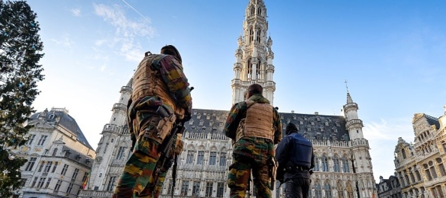 Militares en el centro de Bruselas Militares en el centro de Bruselas