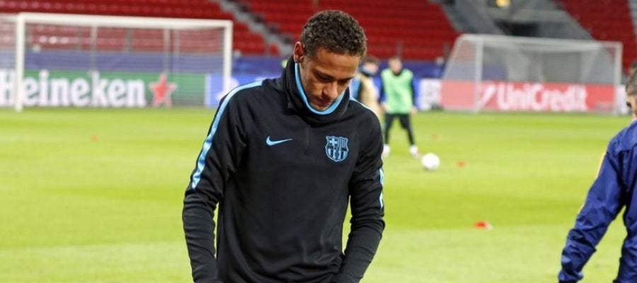 Neymar se retira lesionado del entrenamiento Neymar se retira lesionado del entrenamiento