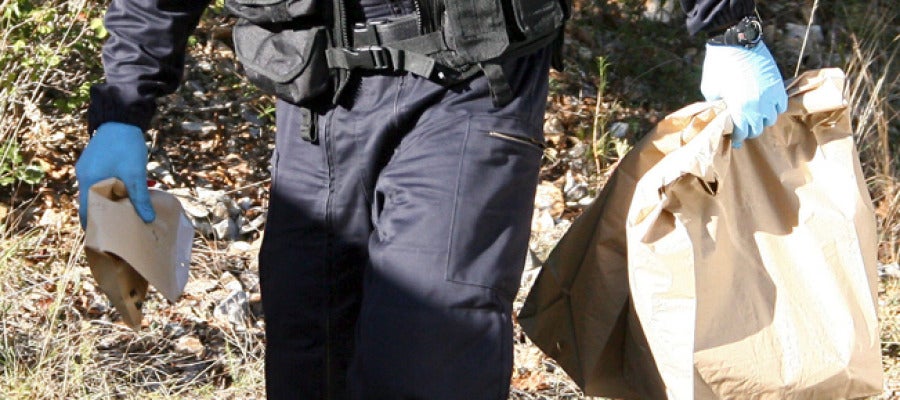 Hallan un zulo de ETA en Francia Hallan un zulo de ETA en Francia
