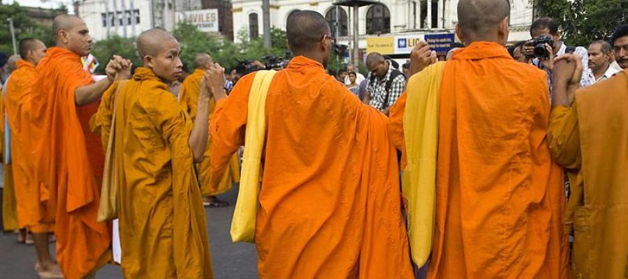 Monjes budistas Monjes budistas