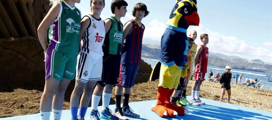 Presentación de la Copa del Rey de baloncesto 2015 en la playas de Gran Canaria Presentación de la Copa del Rey de baloncesto 2015 en la playas de Gran Canaria
