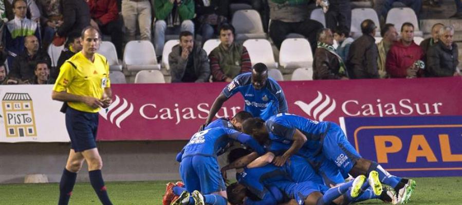 Los jugadores del Getafe celebran el segundo gol con el que culminaba la remontada Los jugadores del Getafe celebran el segundo gol con el que culminaba la remontada