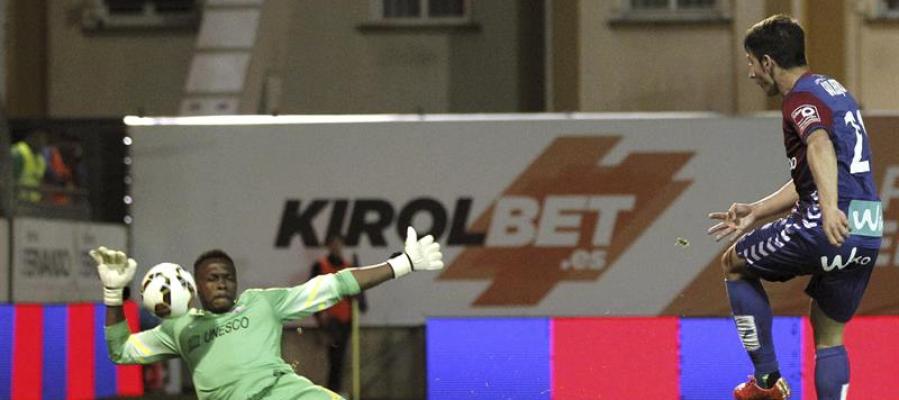 El Eibar anota un gol al Málaga El Eibar anota un gol al Málaga