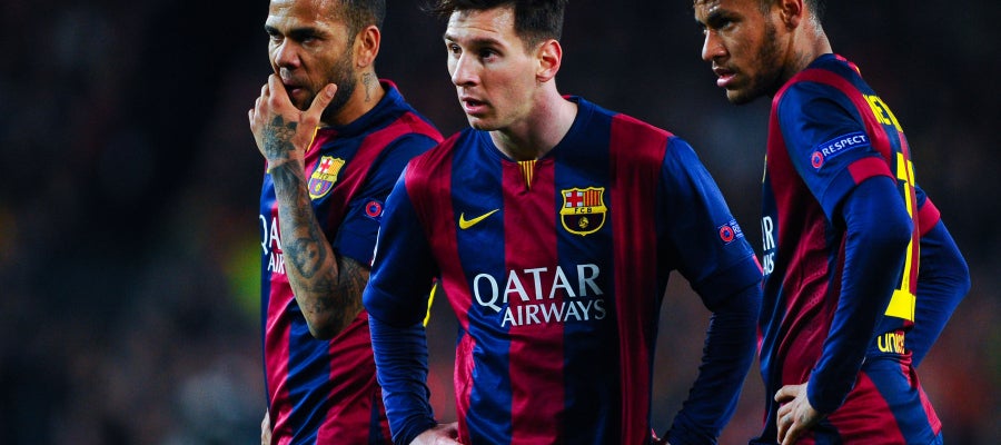 Messi, junto a Neymar y Alves Messi, junto a Neymar y Alves