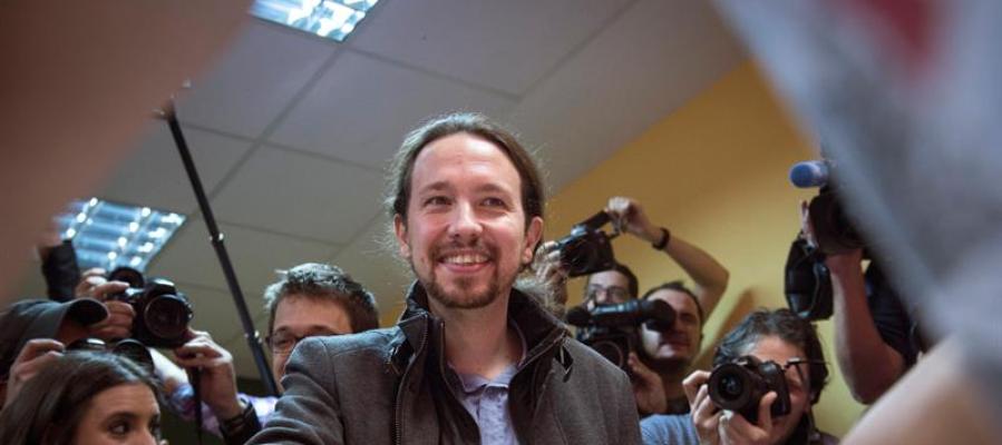 Pablo Iglesias acude a votar al madrileño barrio de Vallecas Pablo Iglesias acude a votar al madrileño barrio de Vallecas