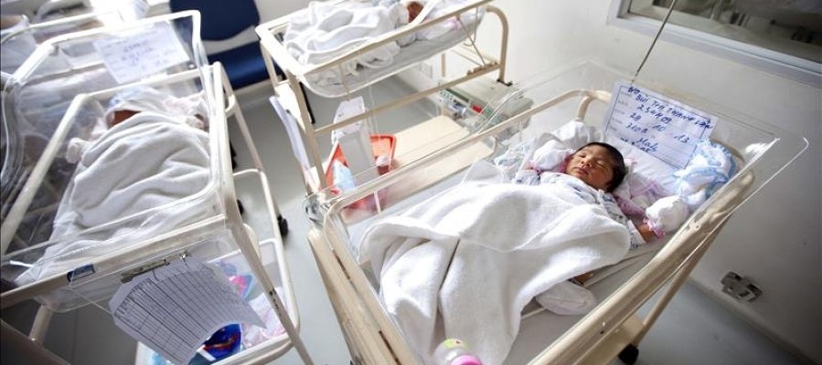 Imagen de varios bebés en el Hospital Imagen de varios bebés en el Hospital