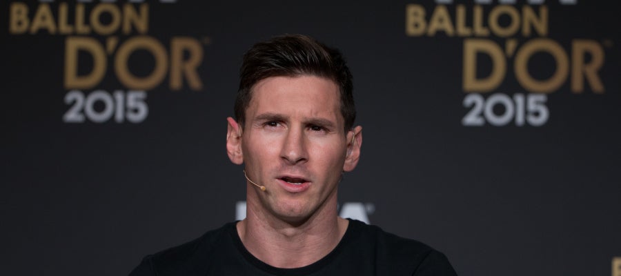 Messi en rueda de prensa antes del Balón de Oro Messi en rueda de prensa antes del Balón de Oro