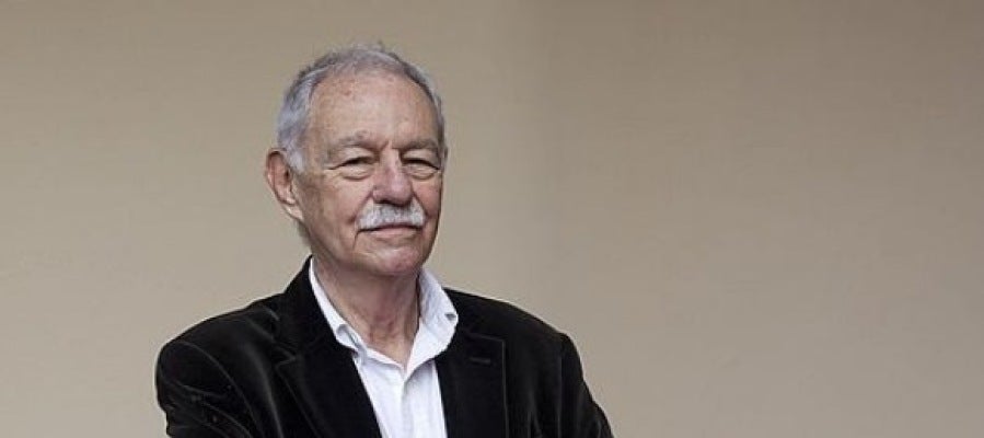 El escritor Eduardo Mendoza El escritor Eduardo Mendoza