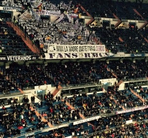 La afición del Real Madrid apoya a Sergio Ramos