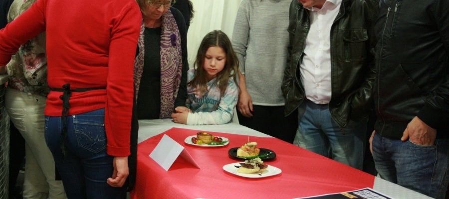 La iniciativa supone un revulsivo de primer orden para dinamizar la oferta de ocio . La iniciativa supone un revulsivo de primer orden para dinamizar la oferta de ocio .