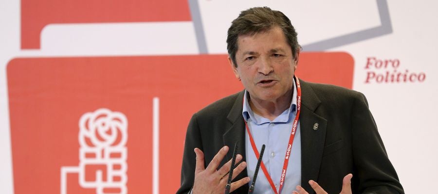El presidente de la gestora del PSOE, Javier Fernández El presidente de la gestora del PSOE, Javier Fernández