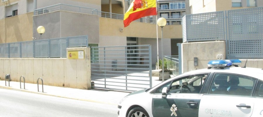 Casa Cuartel de la Guardia Civil en Santa Pola. Casa Cuartel de la Guardia Civil en Santa Pola.