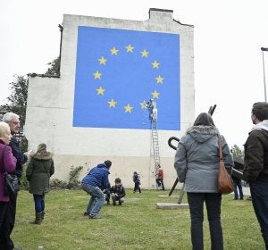 El mural de Banksy sobre el Brexit en Dover El mural de Banksy sobre el Brexit en Dover
