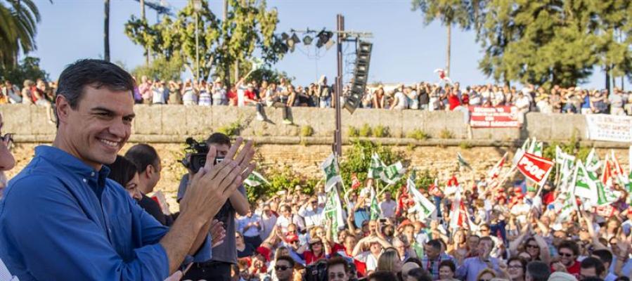 Pedro Sánchez cierra su campaña en Andalucía. Pedro Sánchez cierra su campaña en Andalucía.