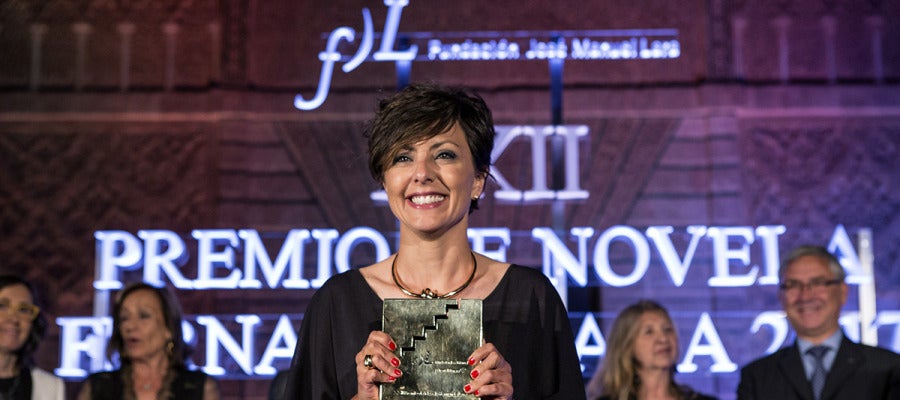 La periodista y escritora Sonsoles Ónega gana el Premio Fernando Lara La periodista y escritora Sonsoles Ónega gana el Premio Fernando Lara
