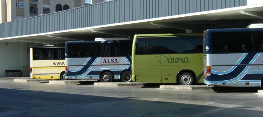 Autobuses en la estación de Murcia Autobuses en la estación de Murcia