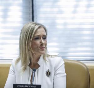Cristina Cifuentes, al inicio de su comparecencia en la comisión de investigación Cristina Cifuentes, al inicio de su comparecencia en la comisión de investigación