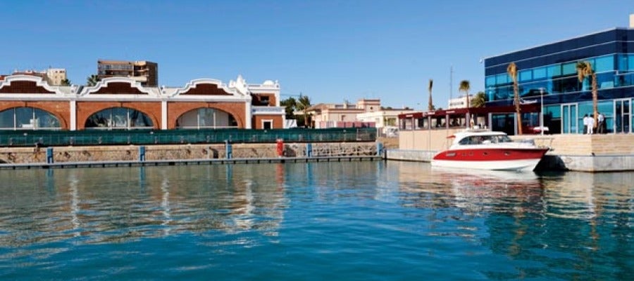 Foto de archivo del puerto deportivo de Castellón Foto de archivo del puerto deportivo de Castellón