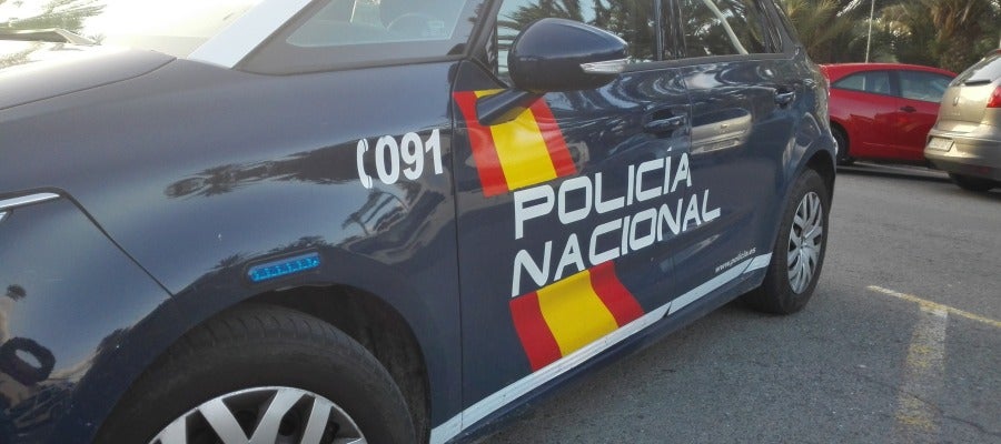 Vehículo de la Policía Nacional Vehículo de la Policía Nacional