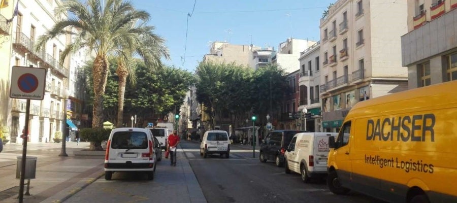 Calle Corredora en su inicio del la Plaça de Baix de Elche Calle Corredora en su inicio del la Plaça de Baix de Elche