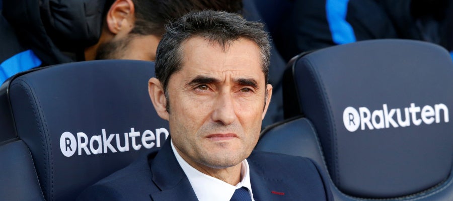 Ernesto Valverde, en el banquillo del Camp Nou Ernesto Valverde, en el banquillo del Camp Nou