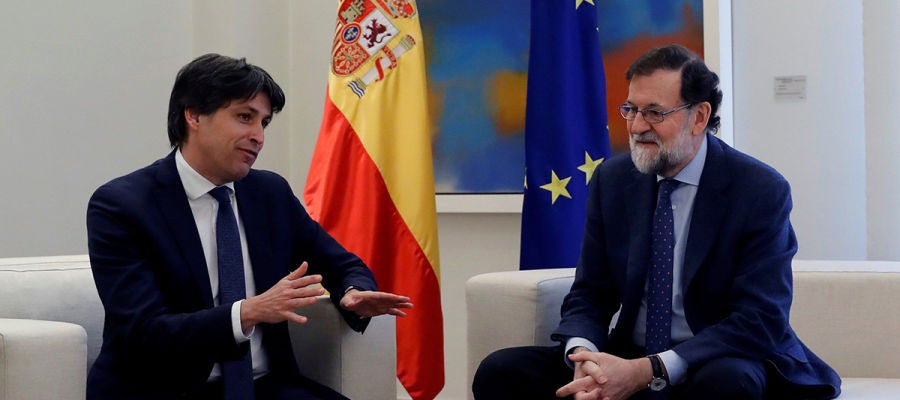 Mariano Rajoy con el presidente de Sociedad Civil Catalana (SCC) Mariano Rajoy con el presidente de Sociedad Civil Catalana (SCC)