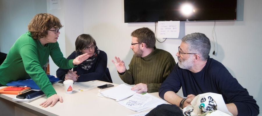 Eulalia Reguant, Mireia Boya, Vidal Aragonés y Carles Riera, durante la reunión del consejo político de la CUP Eulalia Reguant, Mireia Boya, Vidal Aragonés y Carles Riera, durante la reunión del consejo político de la CUP