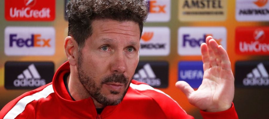 Simeone, en la rueda de prensa previa al partido contra el Lokomotiv Simeone, en la rueda de prensa previa al partido contra el Lokomotiv