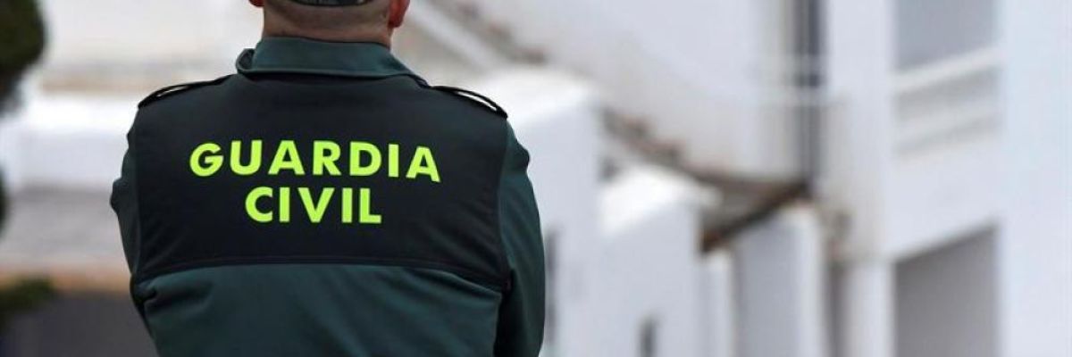 Imagen de un agente de la Guardia Civil (Archivo) Imagen de un agente de la Guardia Civil (Archivo)