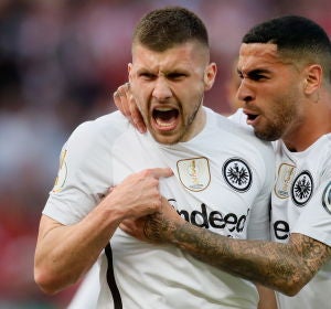 El Eintracht celebrando un gol El Eintracht celebrando un gol