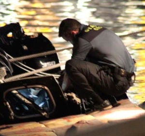 La Guardia Civil interviene 4.100 kilos de hachís en una lancha en el Estrecho de Gibraltar La Guardia Civil interviene 4.100 kilos de hachís en una lancha en el Estrecho de Gibraltar