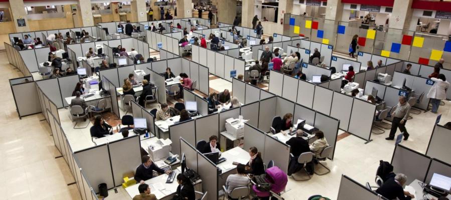 Funcionarios de la Agencia Tributaria Funcionarios de la Agencia Tributaria