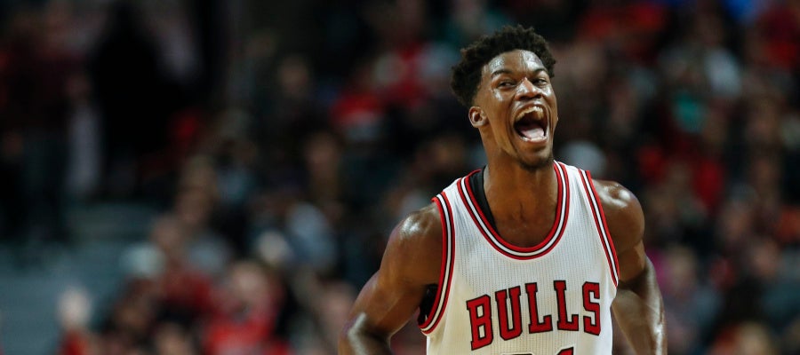 Butler celebra una canasta con los Bulls Butler celebra una canasta con los Bulls