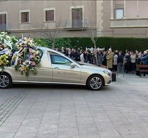 Frame 0.0 de: Más de 700 personas asisten al funeral de los dos agentes rurales asesinados en Lleida Frame 0.0 de: Más de 700 personas asisten al funeral de los dos agentes rurales asesinados en Lleida