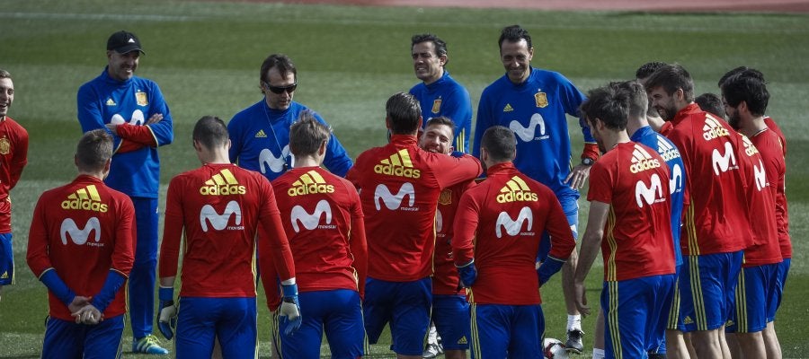 Los jugadores de la Selección felicitan a Jordi Alba por su cumpleaños Los jugadores de la Selección felicitan a Jordi Alba por su cumpleaños
