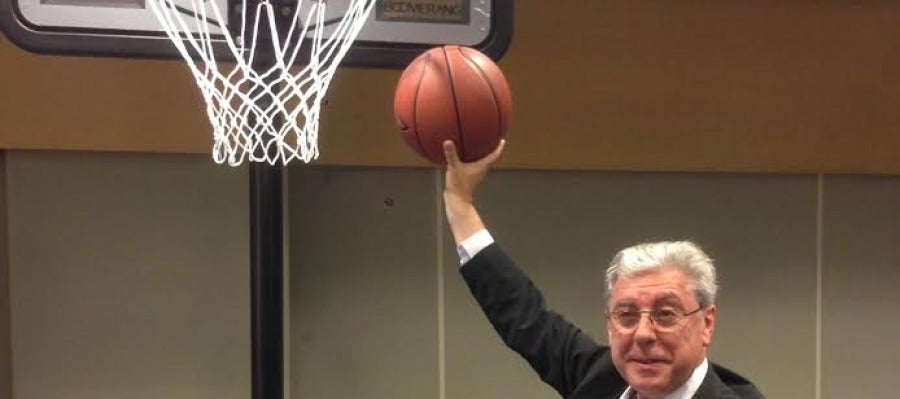 Luis García , presidente del club Tau Castellón Luis García , presidente del club Tau Castellón