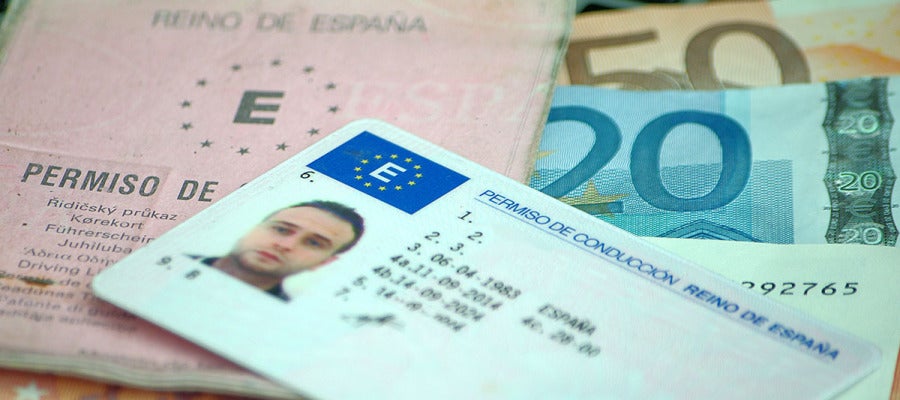 Las autoescuelas denuncian falta de examinadores en varias comunidades para examinar del carné de conducir Las autoescuelas denuncian falta de examinadores en varias comunidades para examinar del carné de conducir