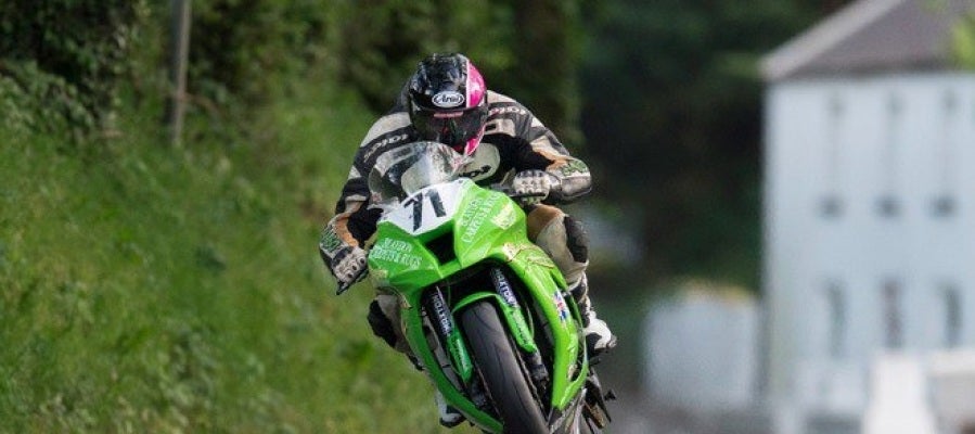 Davey Lambert, en el Tourist Trophy de la Isla de Man Davey Lambert, en el Tourist Trophy de la Isla de Man