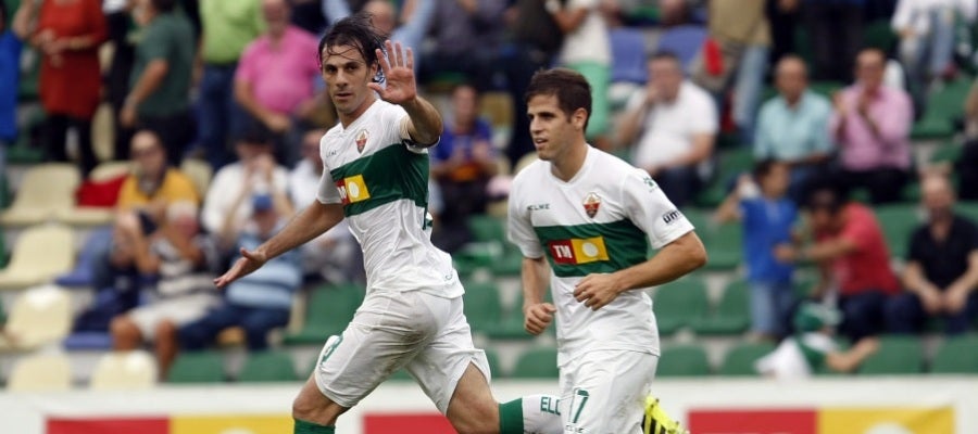 Pelegrín en un partido con el Elche Pelegrín en un partido con el Elche