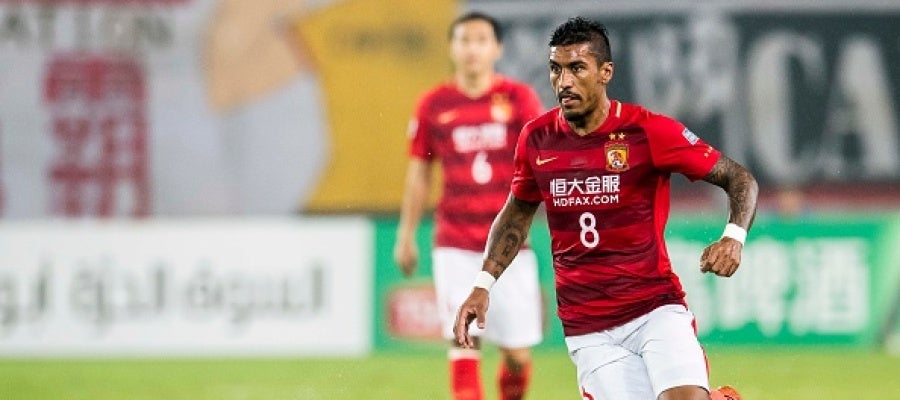 Paulinho, en un partido del Guangzhou Paulinho, en un partido del Guangzhou