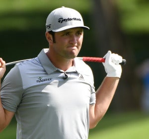 Jon Rahm se lamenta tras un golpe en el hoyo 18 Jon Rahm se lamenta tras un golpe en el hoyo 18