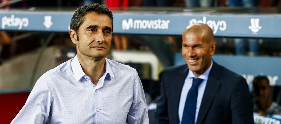 Valverde, en el Camp Nou tras saludar a Zidane Valverde, en el Camp Nou tras saludar a Zidane