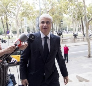 El exconseller de Justicia Germà Gordó, a su llegada a la Audiencia de Barcelona El exconseller de Justicia Germà Gordó, a su llegada a la Audiencia de Barcelona