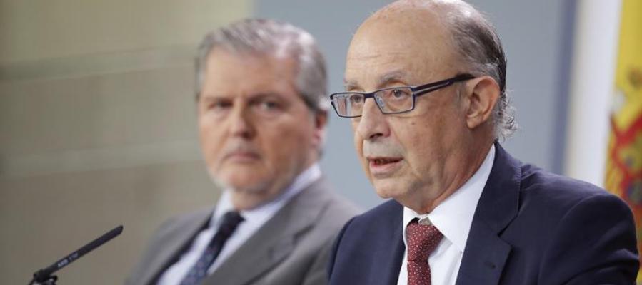 Cristóbal Montoro e Íñigo Méndez de Vigo Cristóbal Montoro e Íñigo Méndez de Vigo