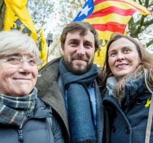 Los tres exconsejeros de la Generalitat de Cataluña Toni Comín, Clara Ponsatí y Meritxell Serret Los tres exconsejeros de la Generalitat de Cataluña Toni Comín, Clara Ponsatí y Meritxell Serret